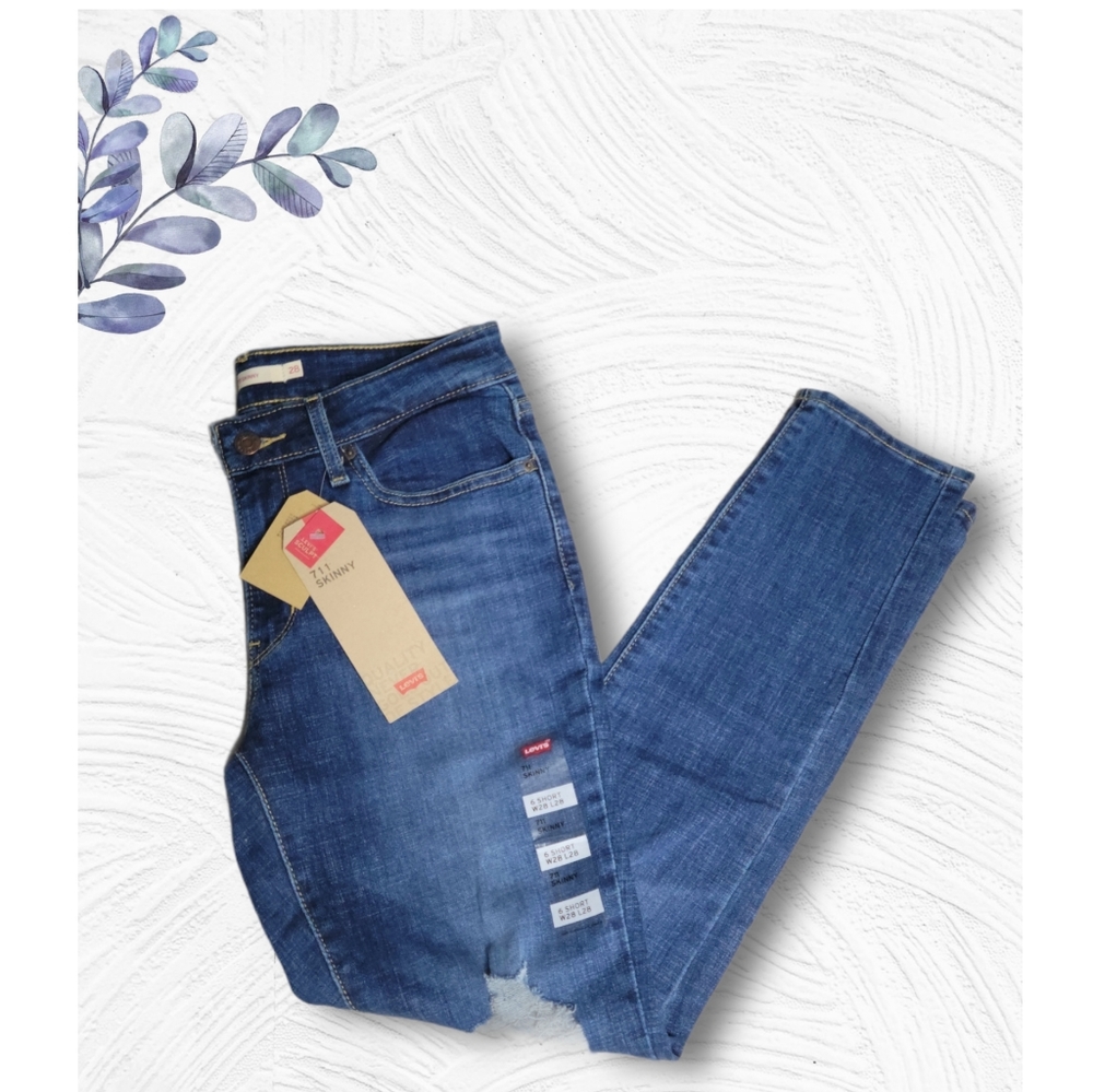 Levi's Sculpt Skinny Jeans
